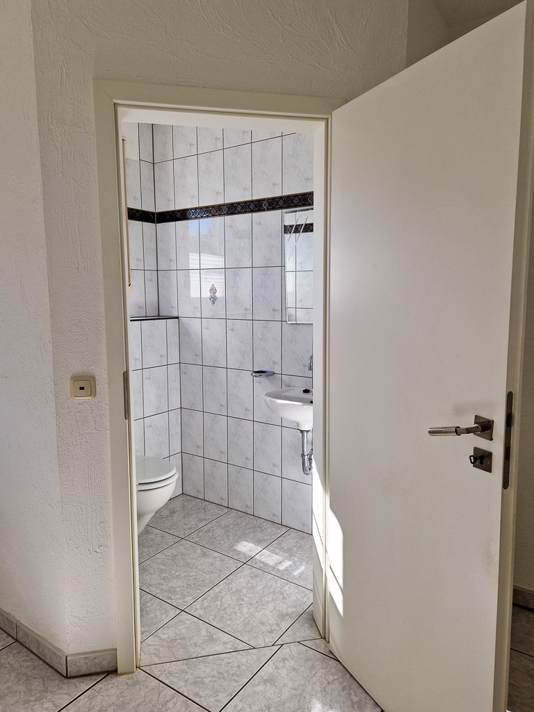 G�ste-WC Reihenendhaus Kreuzau