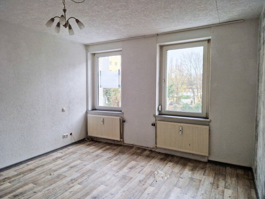 mit 2 Fenstern Mehrfamilienhaus D�ren