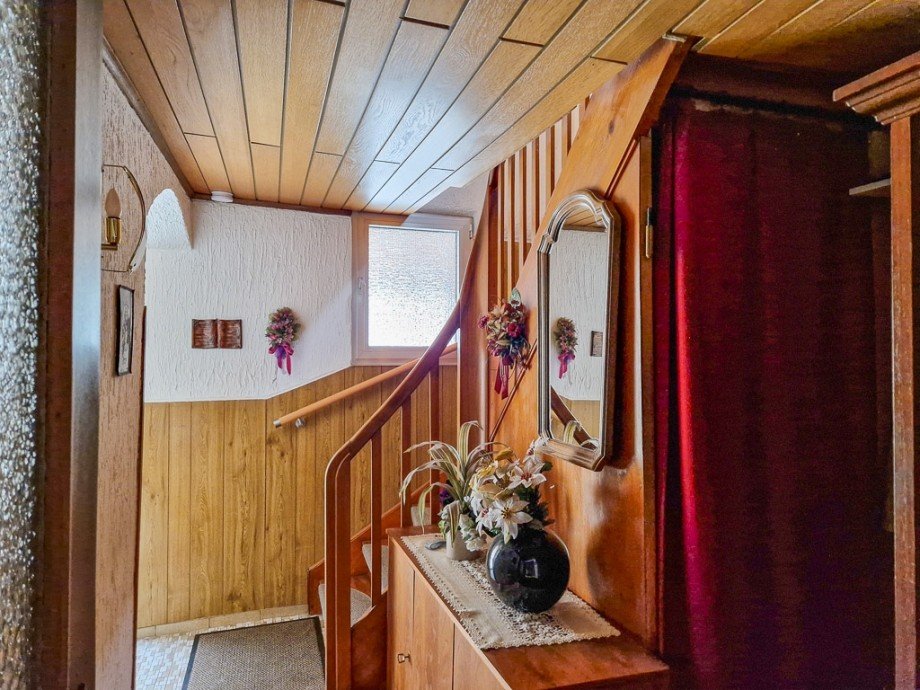 Treppe zum Obergeschoss Einfamilienhaus D�ren