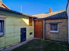 T�r zur Werkstatt freies Wohnhaus mit 4 Zimmern, Anbauten, Hof und Garten in Niederzier Hambach
