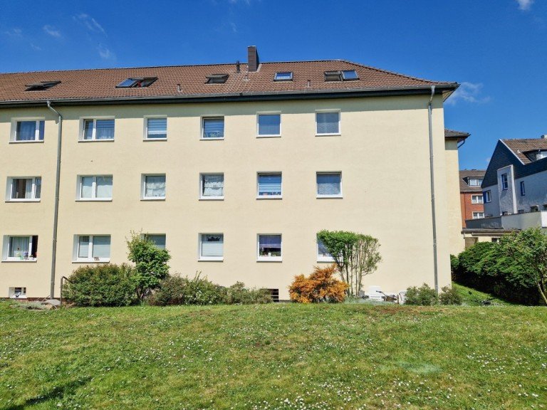 3 Zimmerwohnung in D�ren mit Mehrerl�s verkauft D�ren Etagenwohnung D�ren Innenstadt, gut geschnittene 3-Zimmer-Wohnung mit Gartenmitbenutzung in der Oststra�e
