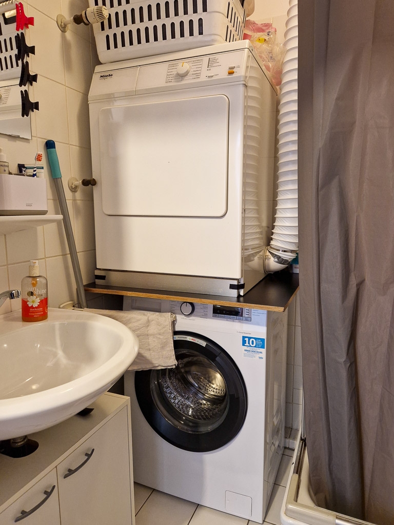 Platz f�r Trockner + Waschmaschine + Etagenwohnung Langerwehe