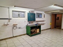 2 Kellerfenster Bungalow mit Doppelgarage, Keller und pflegeleichtem Garten in ruhiger Lage von Linnich Welz