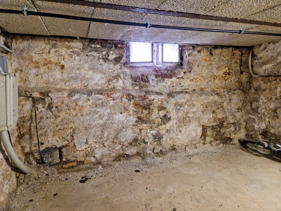 9,45 m� Nutzfl�che mit Fenster zur Stra�e Einfamilienhaus D�ren