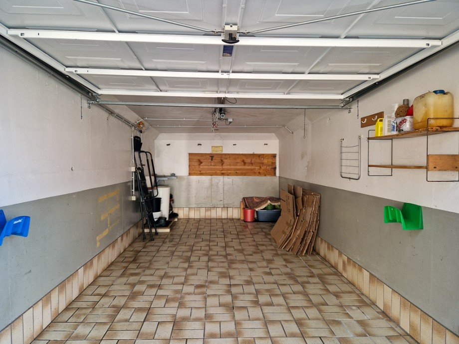 Garage rechts Bungalow Linnich