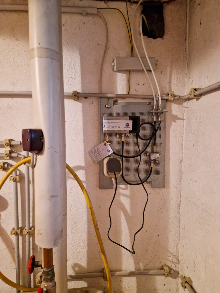 Unitymedia Anschluss Doppelhaush�lfte D�ren