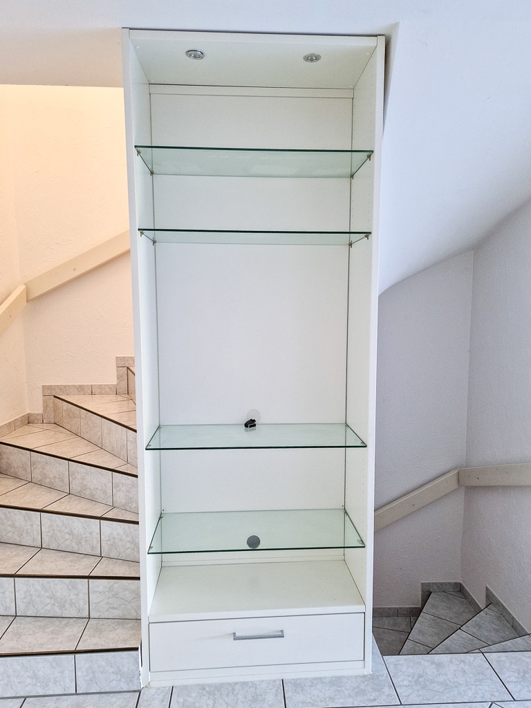 Einbauregal als Raumteiler Reihenendhaus Kreuzau