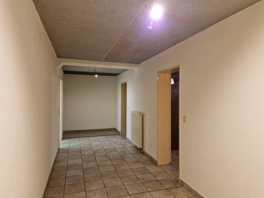 17,5 m� Flur mit Heizung Mehrfamilienhaus N�rvenich