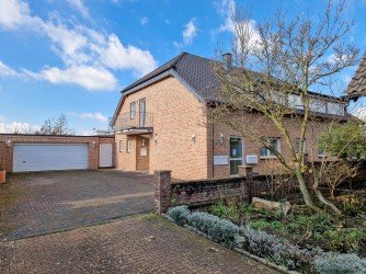 Hauptbild N�rvenich, 4-Familienhaus mit 500 m� Wohnfl�che, freier Luxuswohnung im EG, Doppelgarage und Garten