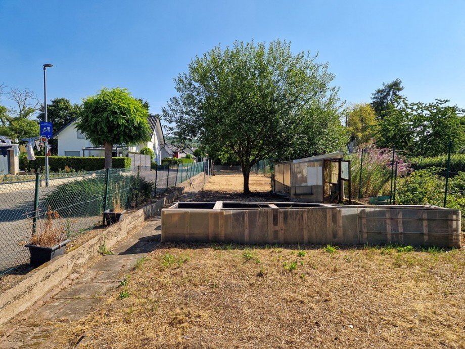 Weg zum hinteren Garten Reiheneckhaus Niederzier