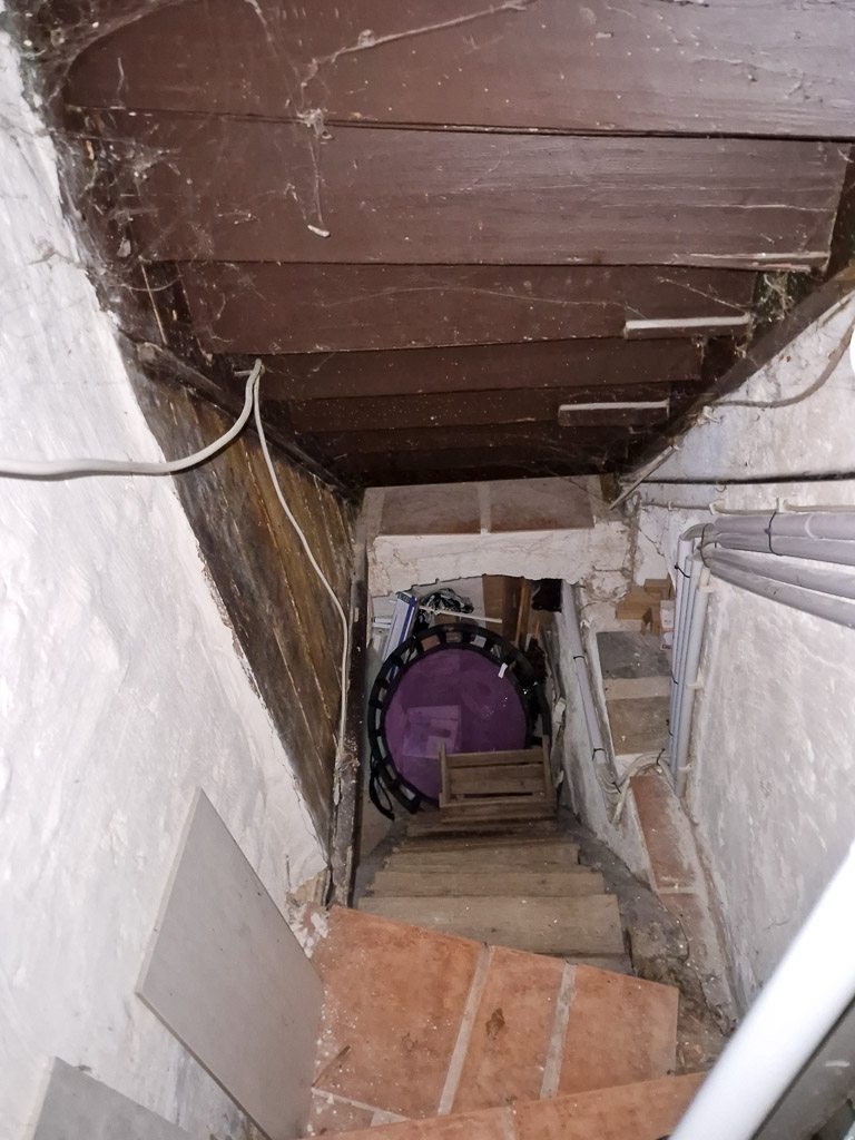 Treppe zum Keller Reihenmittelhaus Langerwehe