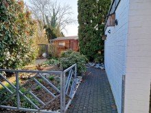 Zugang zum Garten Bungalow mit Doppelgarage, Keller und pflegeleichtem Garten in ruhiger Lage von Linnich Welz