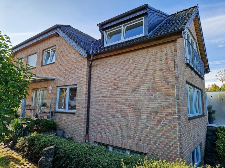 R�ckseite Mehrfamilienhaus N�rvenich