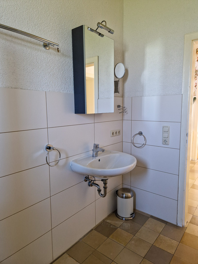 W�nde wei� gefliest Einfamilienhaus Kreuzau