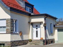 Dachrinnen und Fallrohre aus Kupfer Kreuzau Obermaubach, ruhige Lage, freistehendes Einfamilienhaus mit gro�em Garten, Keller und Garage