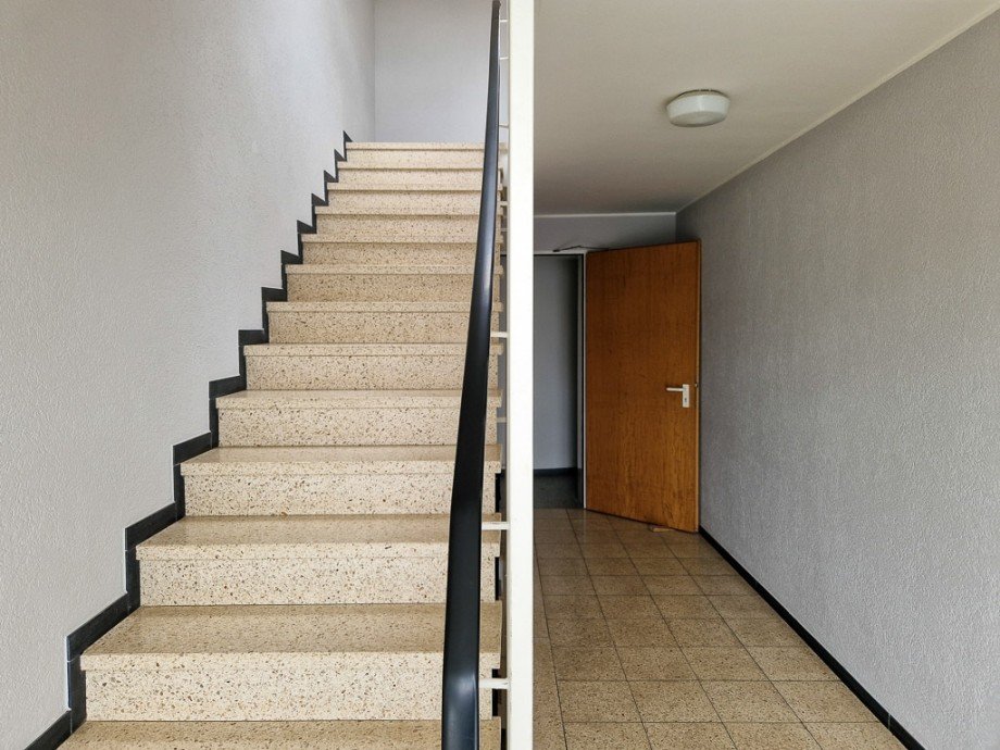 Treppe zum Etagenwohnung Langerwehe