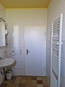 T�r zur Diele Kreuzau Obermaubach, ruhige Lage, freistehendes Einfamilienhaus mit gro�em Garten, Keller und Garage