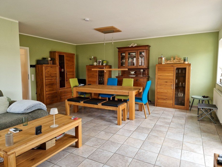 32,9 m� gro� Mehrfamilienhaus N�rvenich