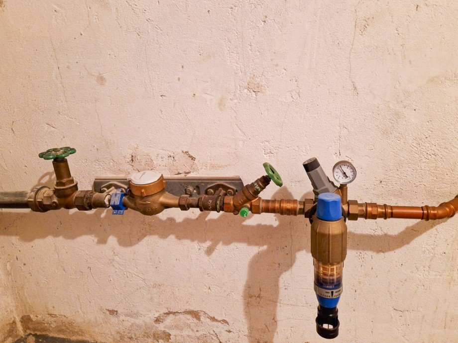 Wasseranschluss mit Filter Doppelhaush�lfte D�ren