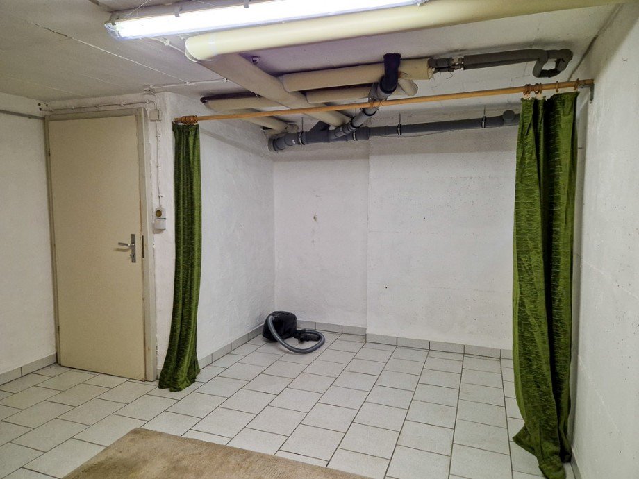 wei�-grau gefliest Bungalow Linnich