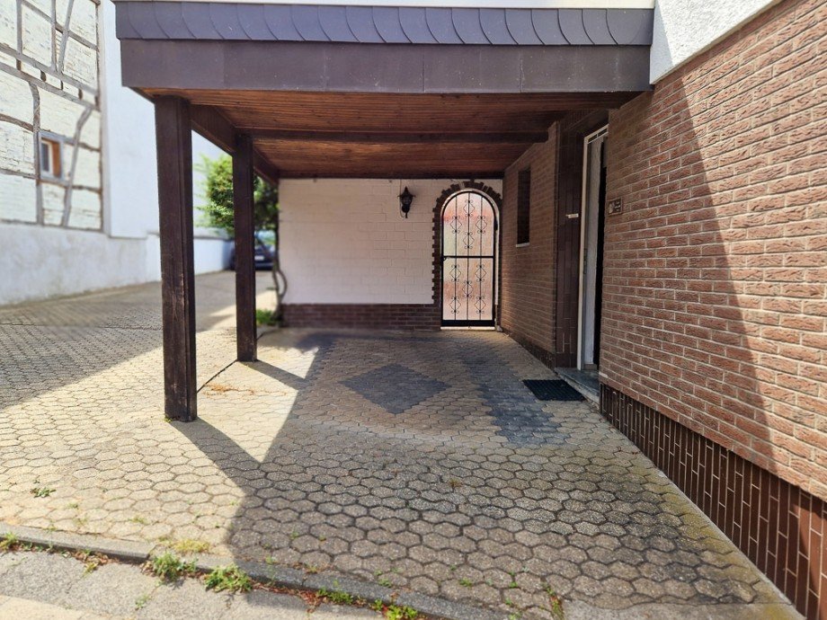 und Carport Einfamilienhaus D�ren
