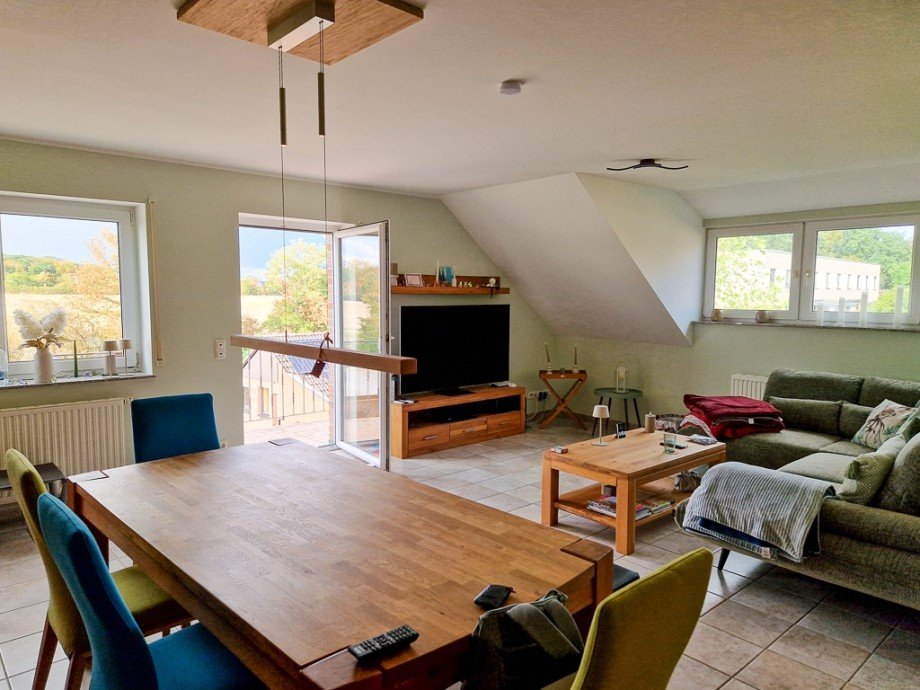 Wohnzimmer Mehrfamilienhaus N�rvenich