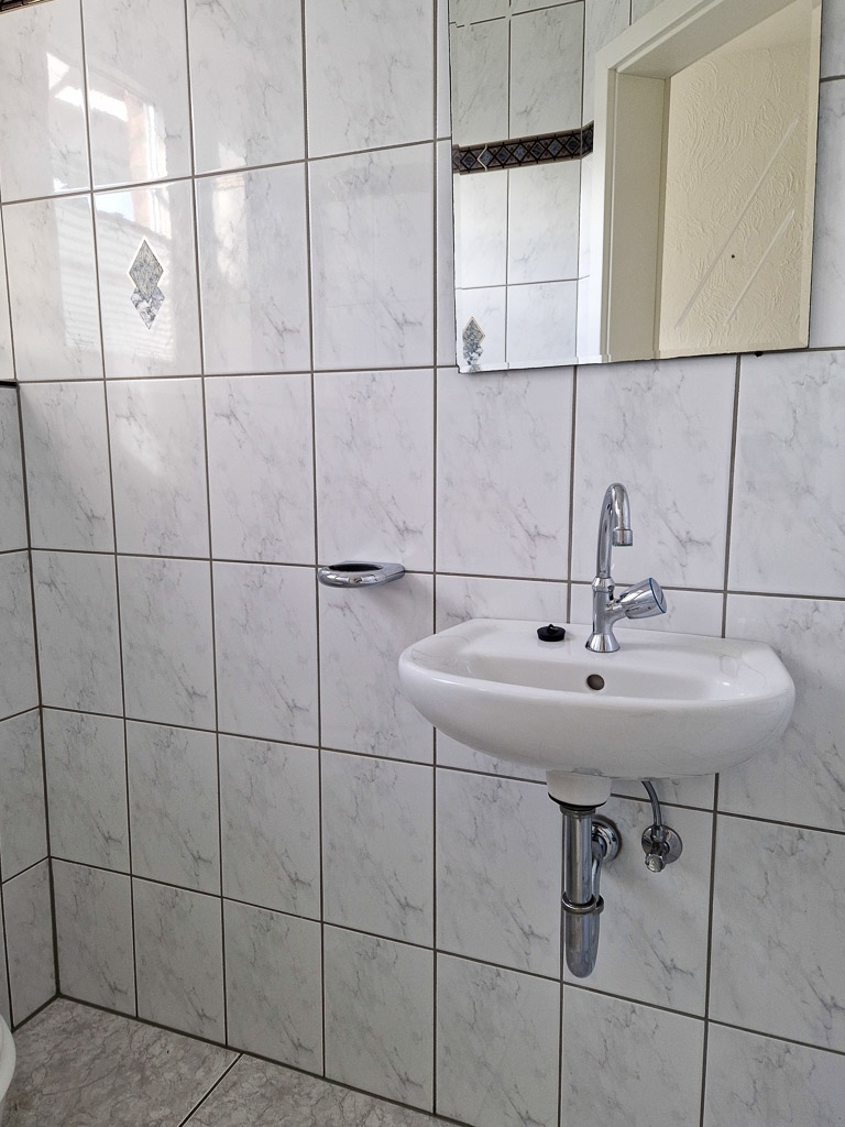 Waschbecken Reihenendhaus Kreuzau