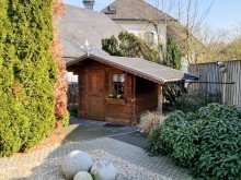 Gartenhaus Bungalow mit Doppelgarage, Keller und pflegeleichtem Garten in ruhiger Lage von Linnich Welz