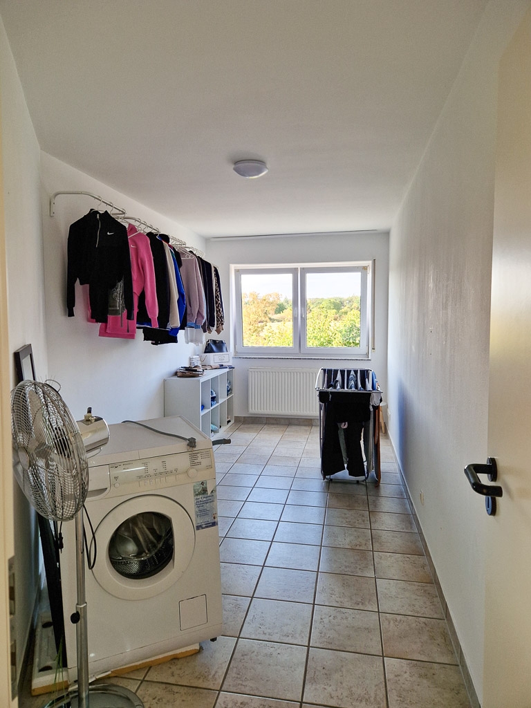 drittes Zimmer Mehrfamilienhaus N�rvenich