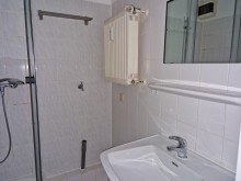 Waschbecken freie 2-Zimmer-Wohnung im Erdgeschoss plus Tiefgaragenstellplatz in ruhiger Lage von Langerwehe