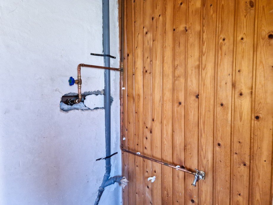 teilweise neue Leitungen Reiheneckhaus Niederzier