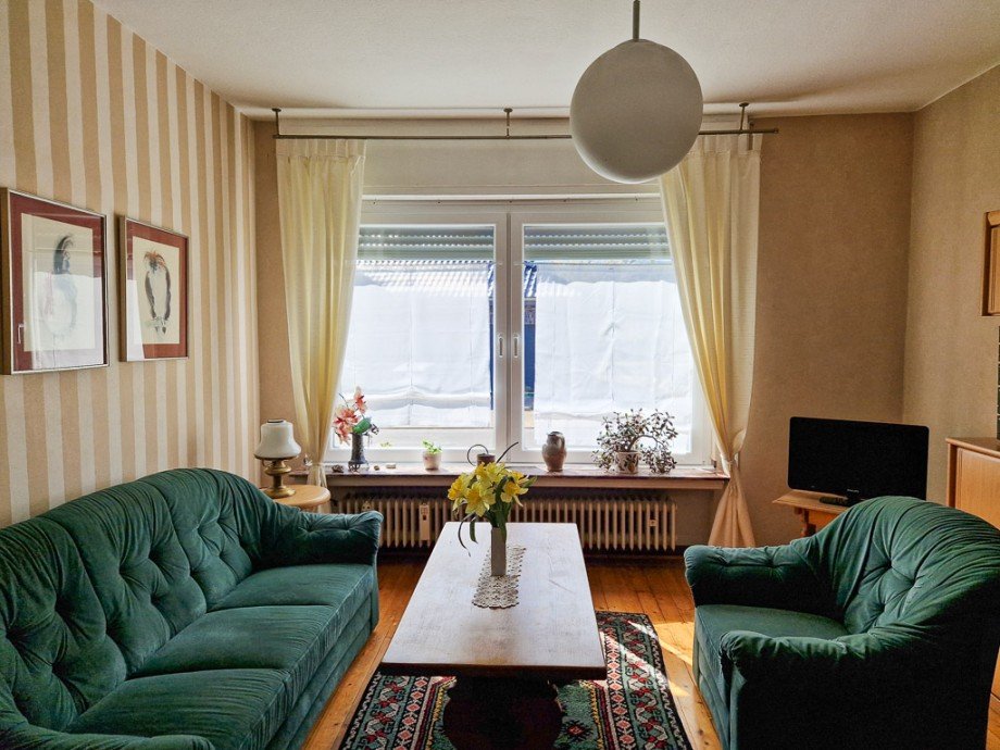 gro�em Fenster Einfamilienhaus Kreuzau