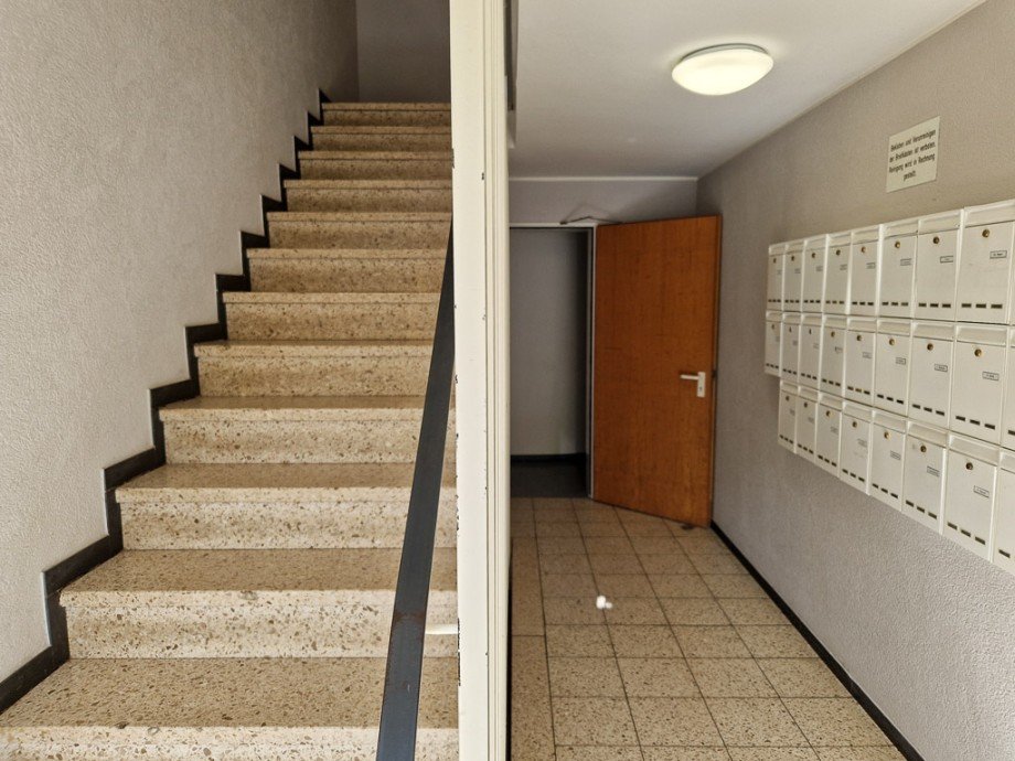 Treppe nach oben Etagenwohnung Langerwehe