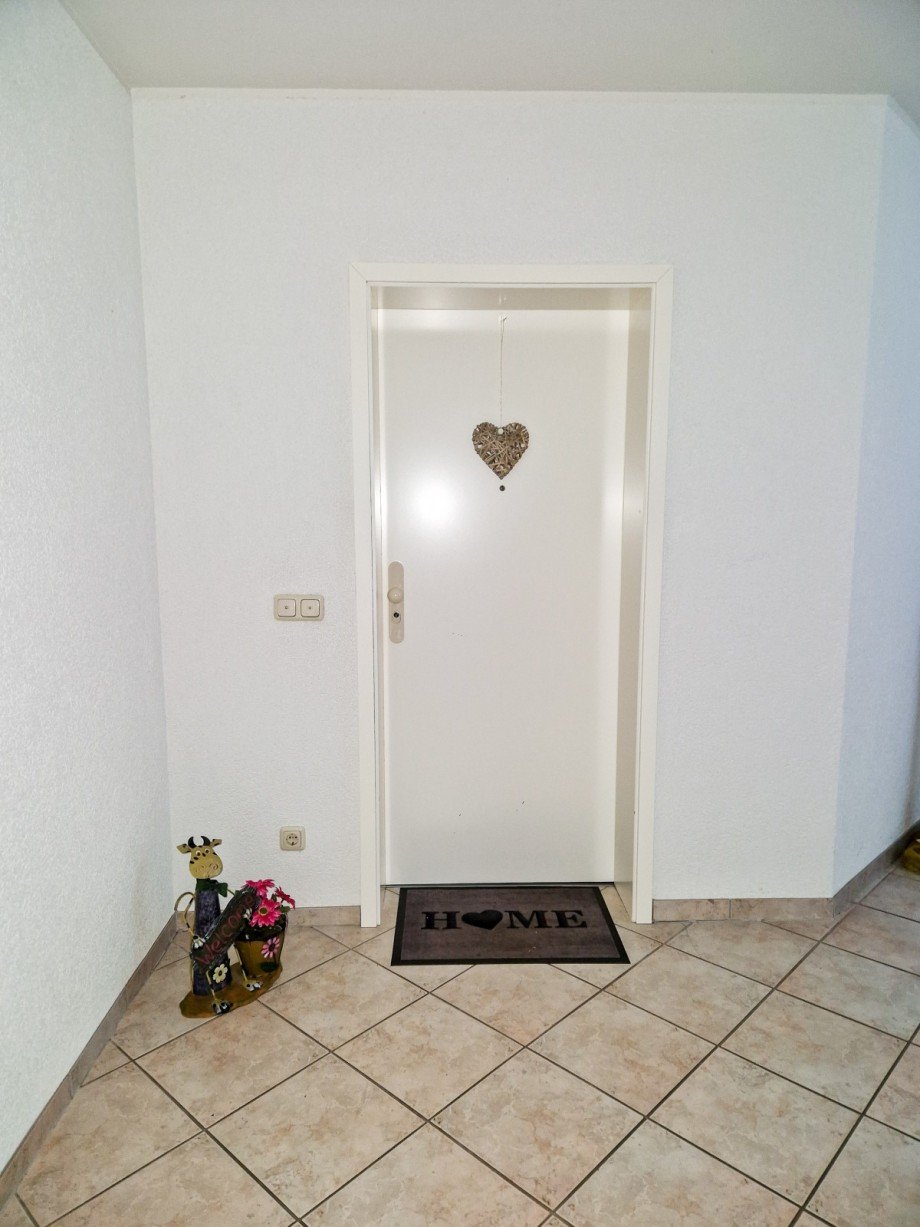 T�r zur Wohnung Etagenwohnung Kreuzau