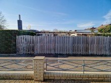 Blick nach drau�en Bungalow mit Doppelgarage, Keller und pflegeleichtem Garten in ruhiger Lage von Linnich Welz