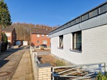 rund um das Haus Bungalow mit Doppelgarage, Keller und pflegeleichtem Garten in ruhiger Lage von Linnich Welz