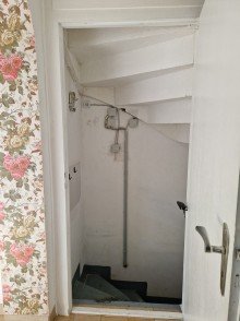 Treppe aus Beton zum Kreuzau Obermaubach, ruhige Lage, freistehendes Einfamilienhaus mit gro�em Garten, Keller und Garage