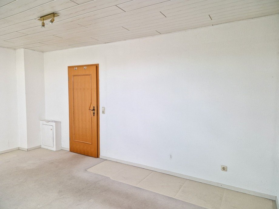 Platz f�r 3 Meter breiten Schrank Reihenendhaus Kreuzau