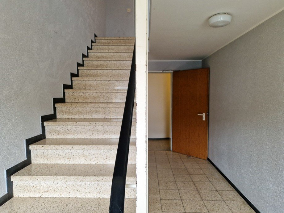 Treppe zum Obergeschoss Etagenwohnung Langerwehe
