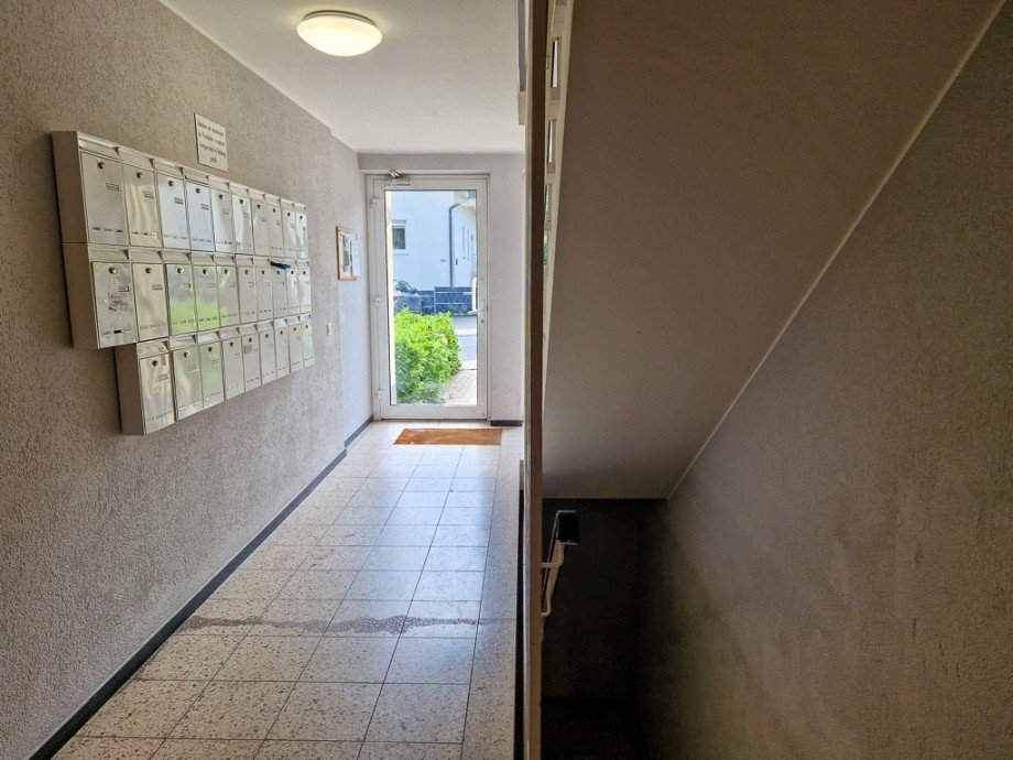 Treppe zum Etagenwohnung Langerwehe