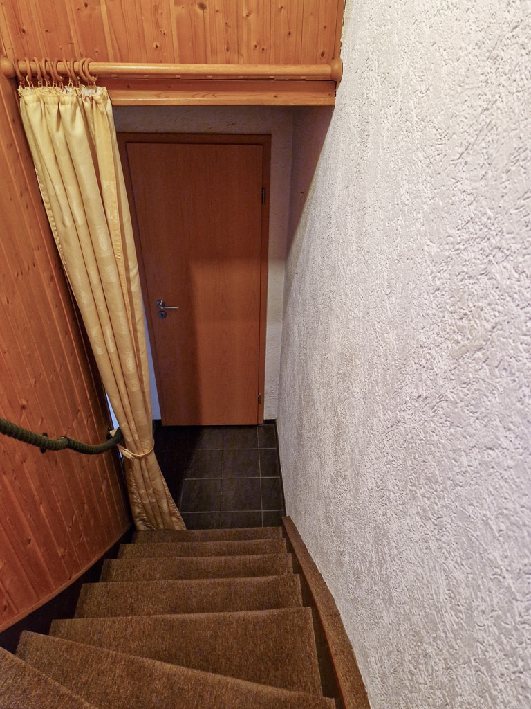 G�ste-WC und Reiheneckhaus D�ren
