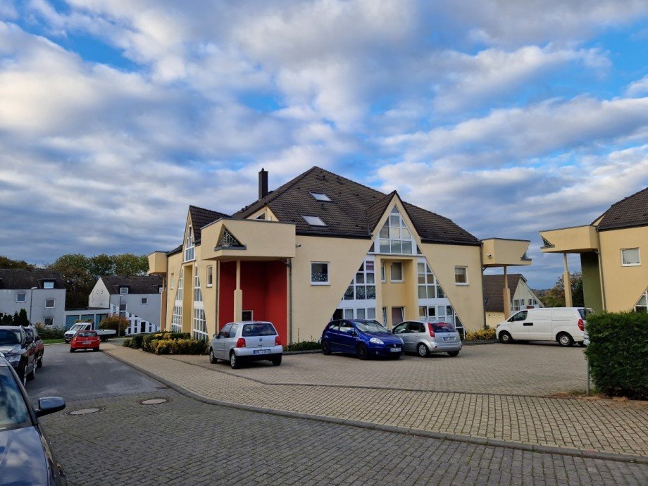 1-Zimmer-Apartment mit Mehrerl�s verkauft Souterrainwohnung Langerwehe