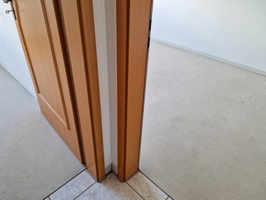 2 Zimmer mit Teppichboden Reihenendhaus Kreuzau