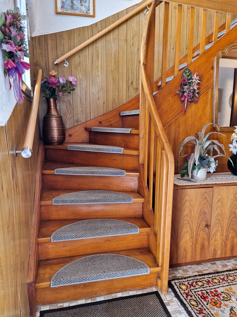 Treppe zum Einfamilienhaus D�ren