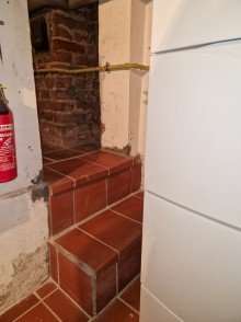 Treppe zum modernisiertes Reiheneckhaus in D�ren Stadt im Gr�ng�rtel mit Garten und genehmigtem Anbau