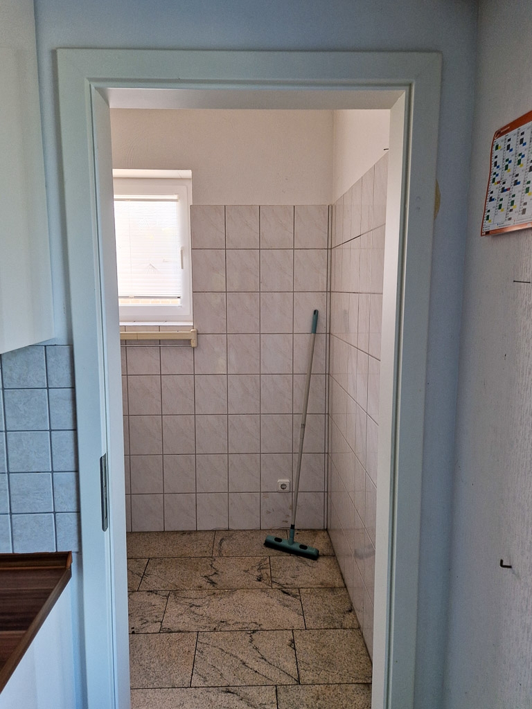 Hauswirtschaftsraum Mehrfamilienhaus N�rvenich
